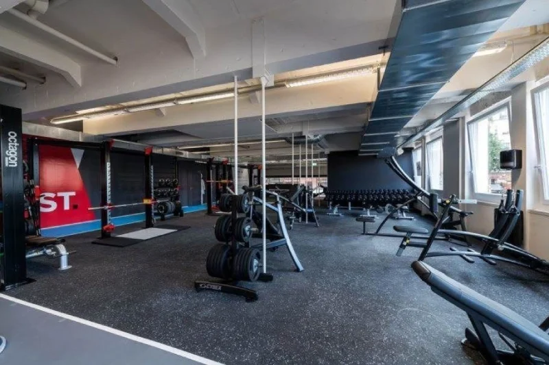 A Realistic Decision to the Contemporary Dubai Life