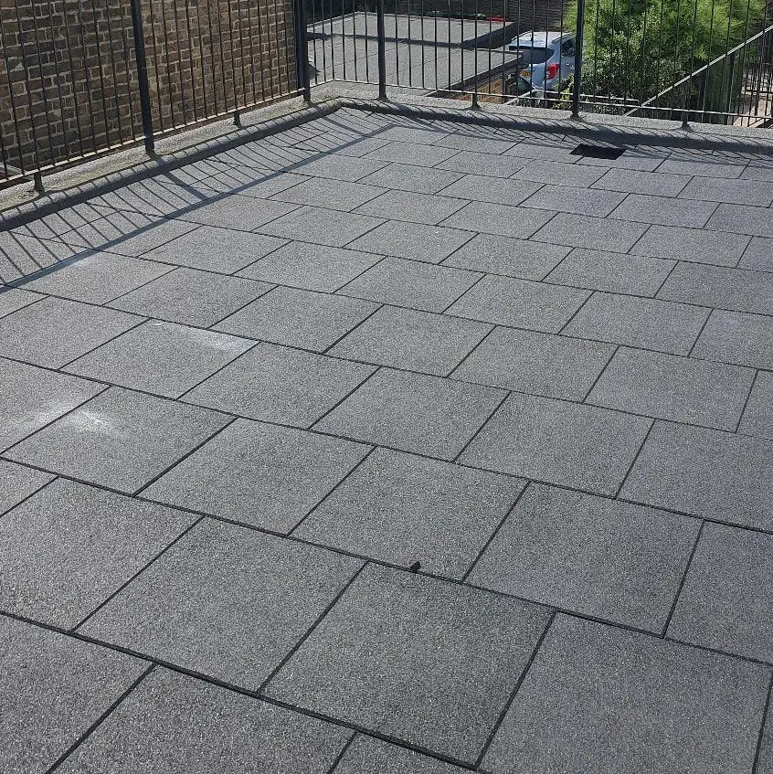 Rubber Outdoor Tiles in Dubai